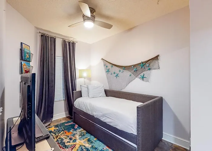 Majestic Beach Resort Tower 2- 1805